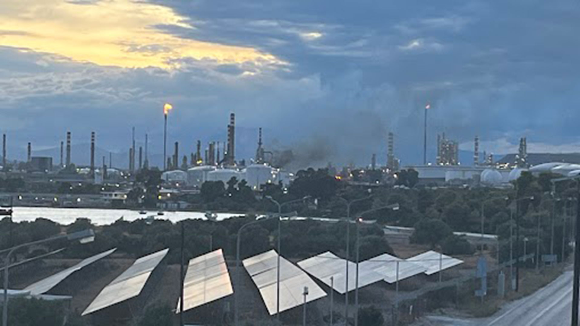 Σε ύφεση η φωτιά στις εγκαταστάσεις της Motor Oil – Ισχυρές δυνάμεις στο σημείο-4