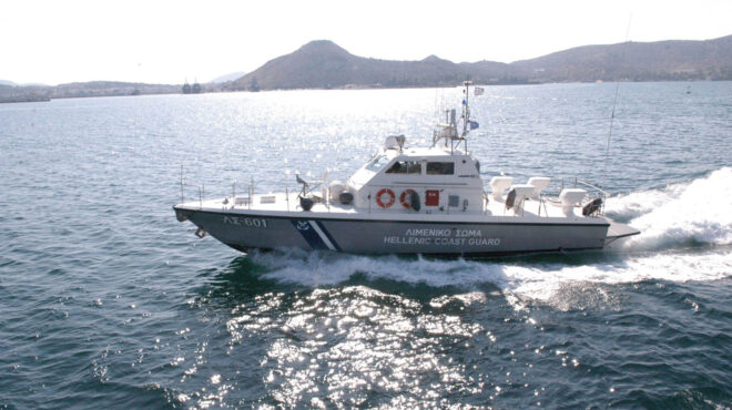 διάσωση-37-μεταναστών-βορειοδυτικά-της-563293648