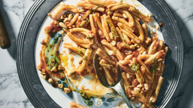 στριφτάρια-με-σιτσιλιάνικο-πέστο-563270737