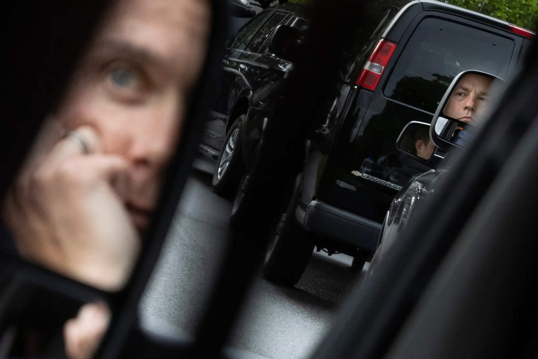 Οι μυστικοί πράκτορες παραδίδουν τα σήματά τους-1