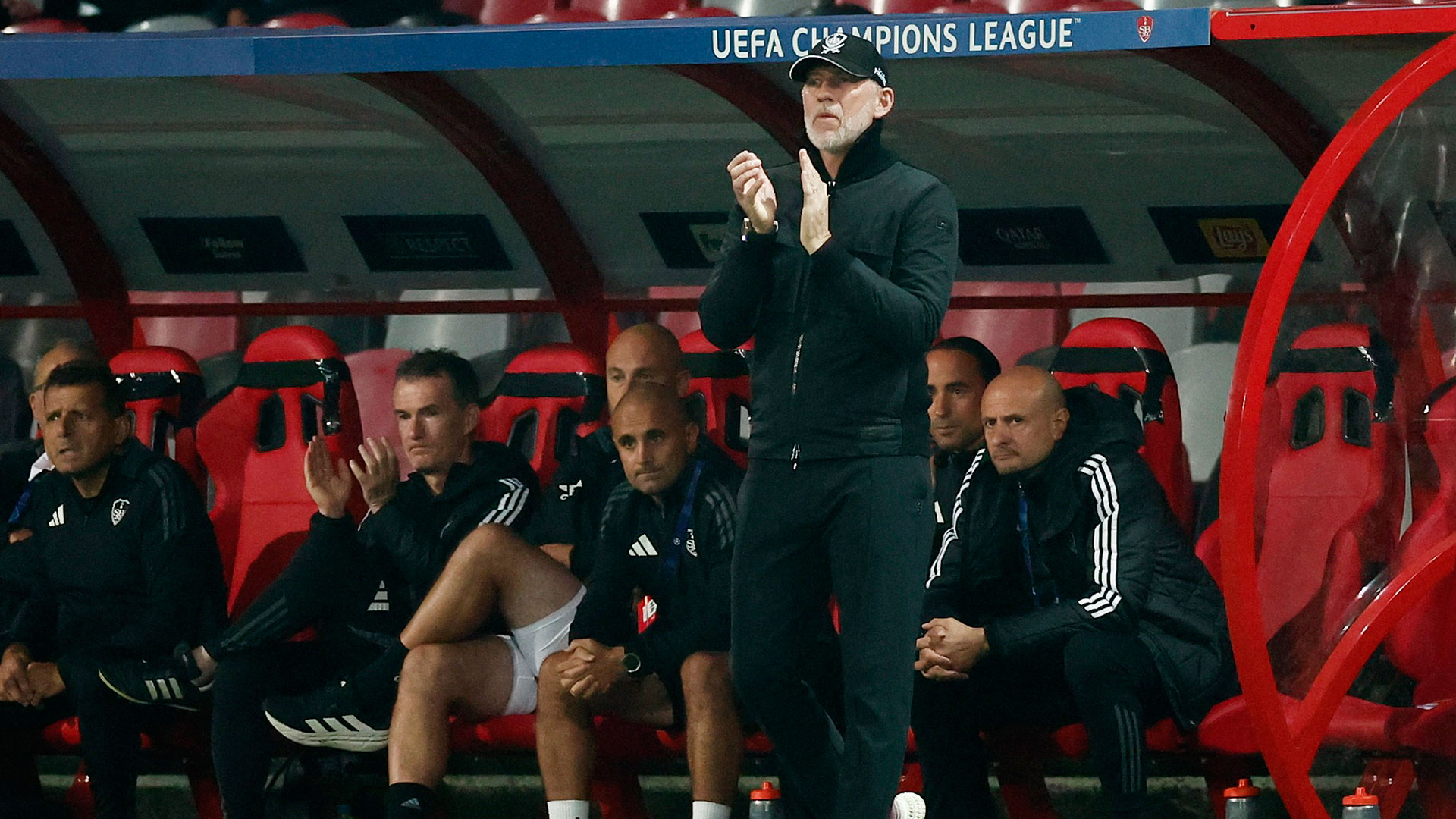 Η Μπρεστ… το παράκανε-2