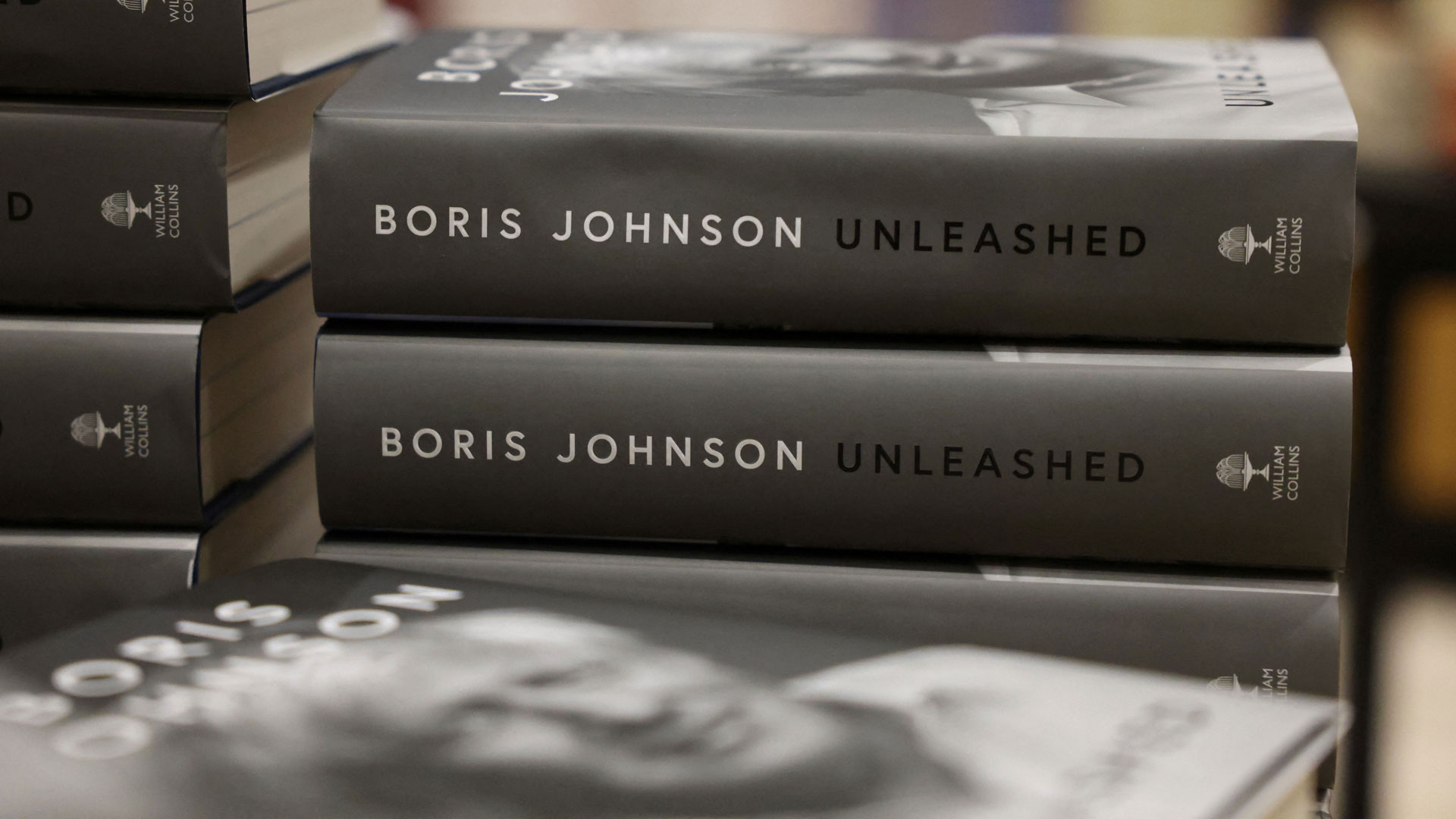 Μπόρις Τζόνσον: Το βιβλίο του καθυστερεί να φτάσει στην Ευρώπη λόγω… Brexit-1