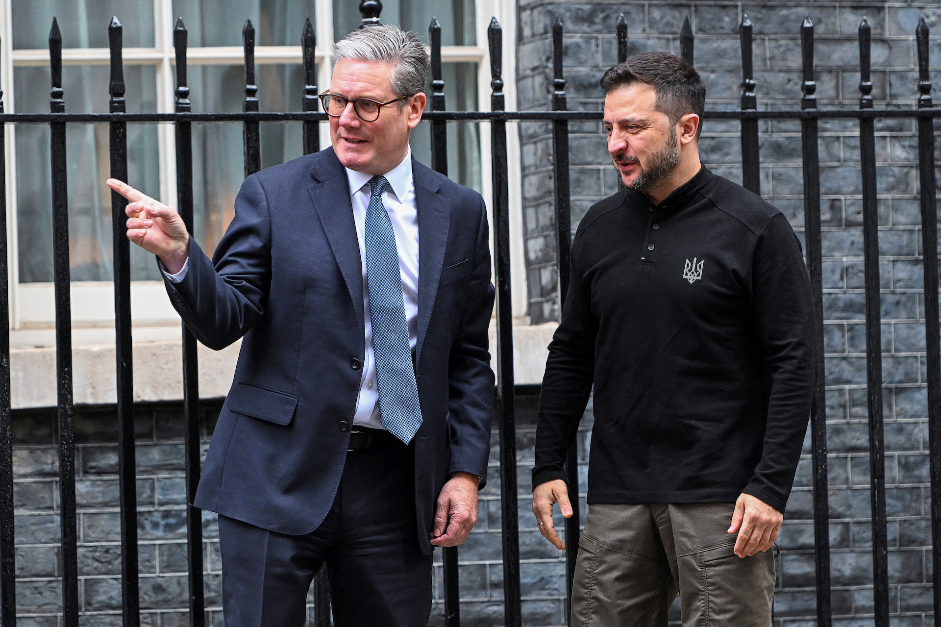 Η δύσκολη αποστολή του Ζελένσκι στην Ευρώπη-1