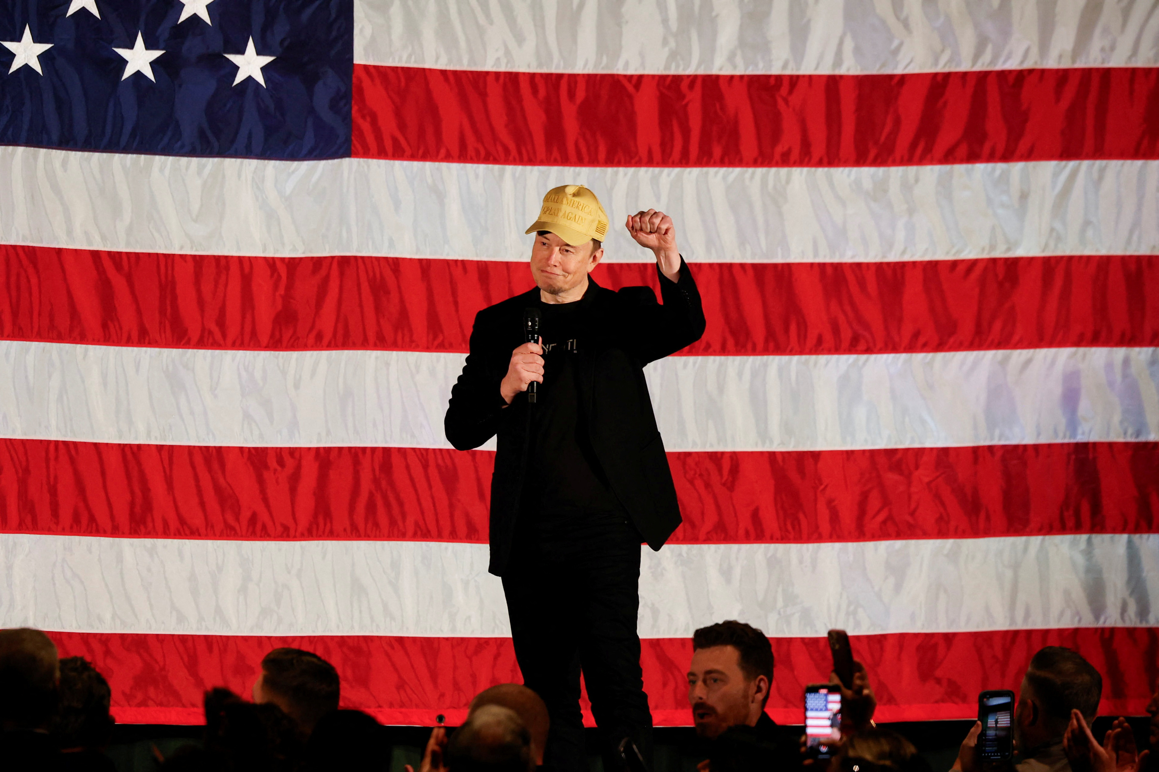 Η λοταρία του Ελον Μασκ και η νομική διαμάχη για πιθανή δωροδοκία των ψηφοφόρων υπέρ Τραμπ-1