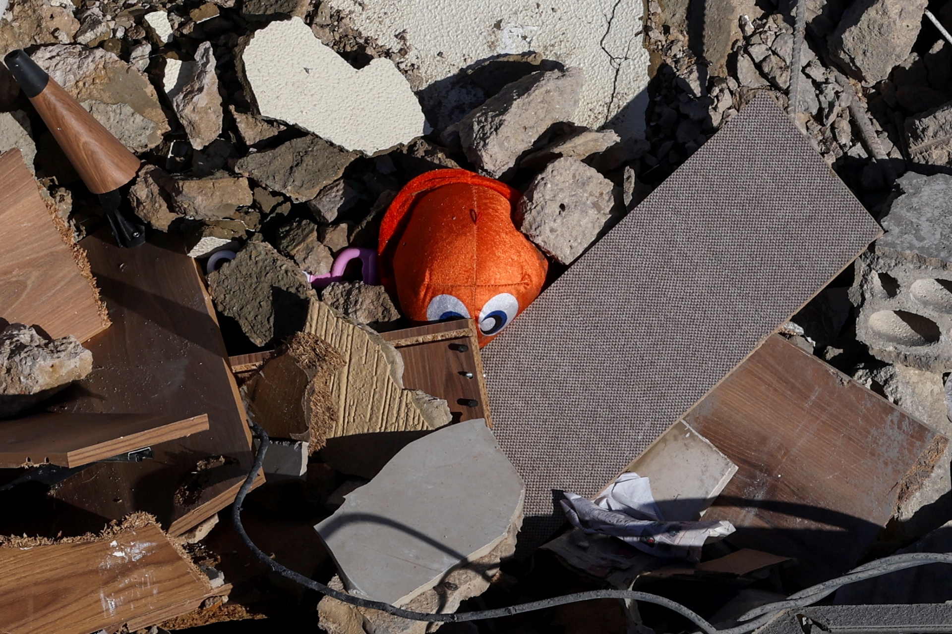 Το χρονικό της επίθεσης στην «τράπεζα της Χεζμπολάχ» και η αντίδραση των Λιβανέζων-2