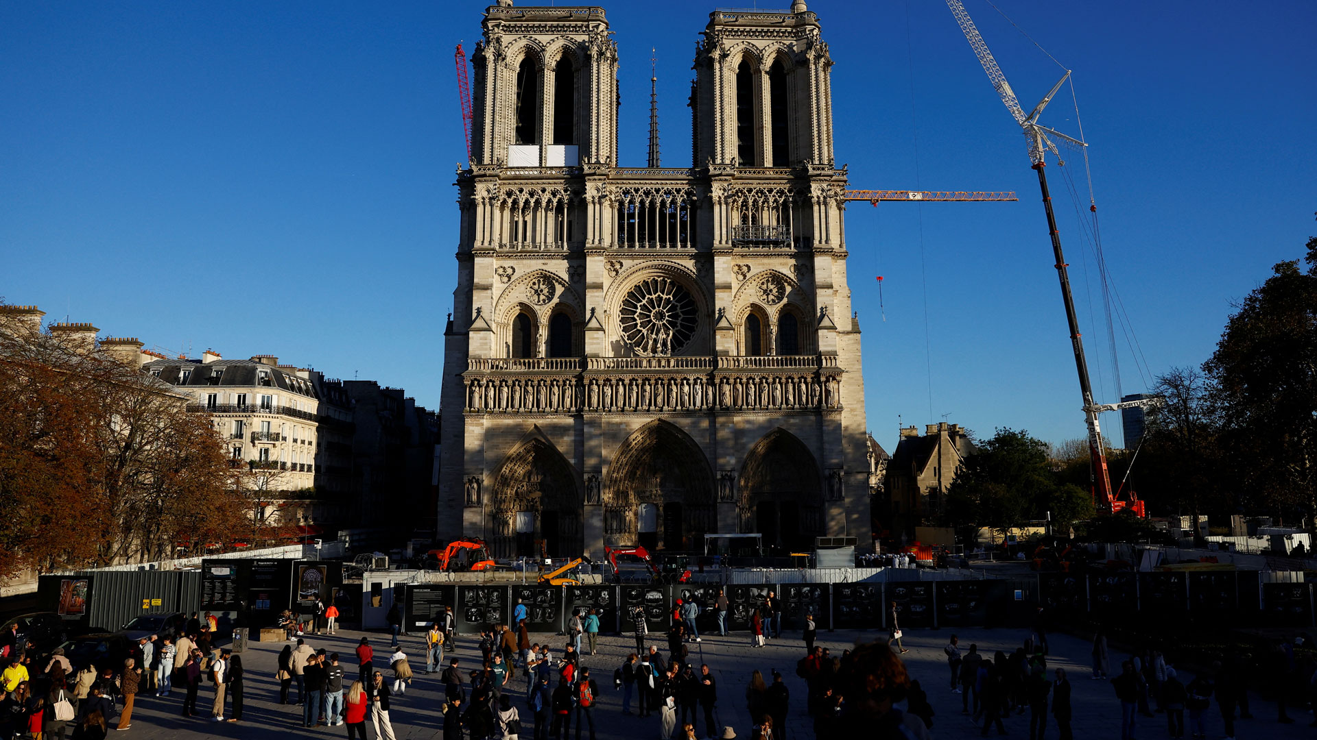 Γαλλία: Πρόταση για καθιέρωση εισιτηρίου στην Παναγία των Παρισίων-1