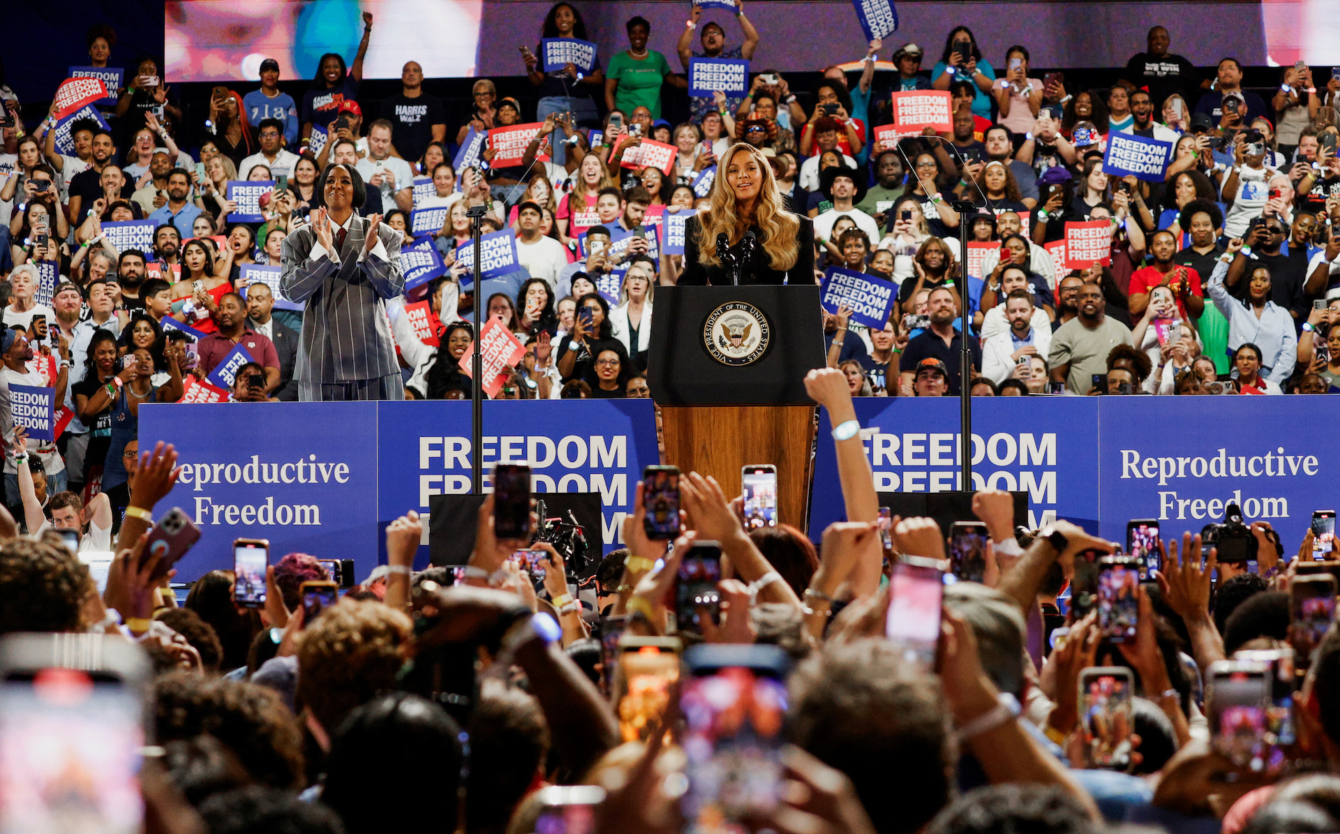 ΗΠΑ – εκλογές: Τα κλειδιά που θα κρίνουν τη μάχη των 4 δισ. δολ.-1