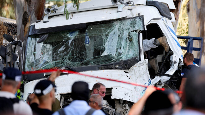 ισραήλ-φορτηγό-έπεσε-σε-στάση-λεωφορε-563294047