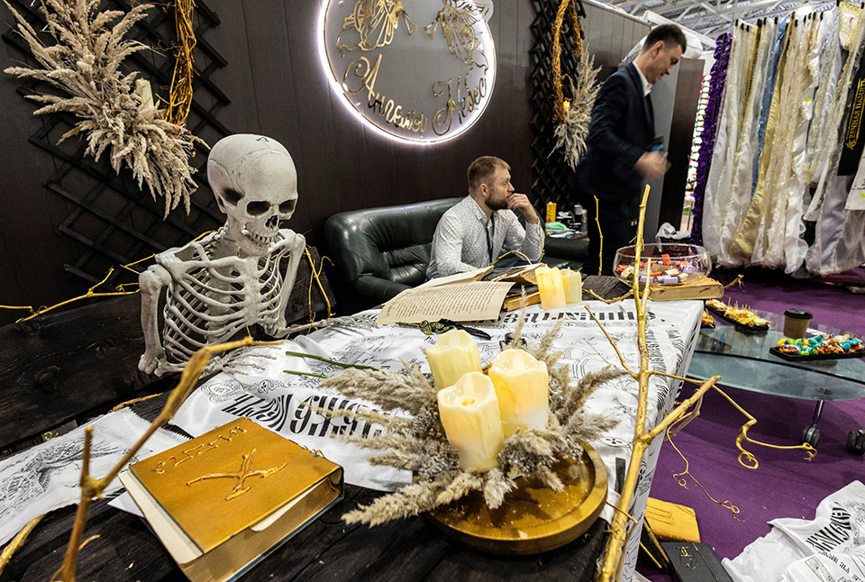 Σκουπίδια εσείς; Μπογιά εμείς.-2