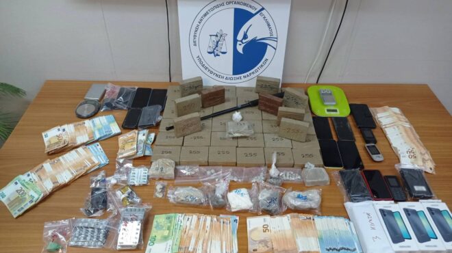 αττική-εξαρθρώθηκε-σπείρα-που-διακιν-563294992