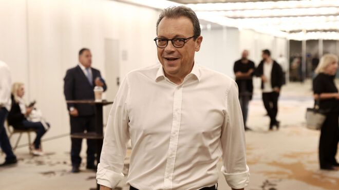 συριζα-στην-κουμουνδούρου-κασσελάκη-563264824