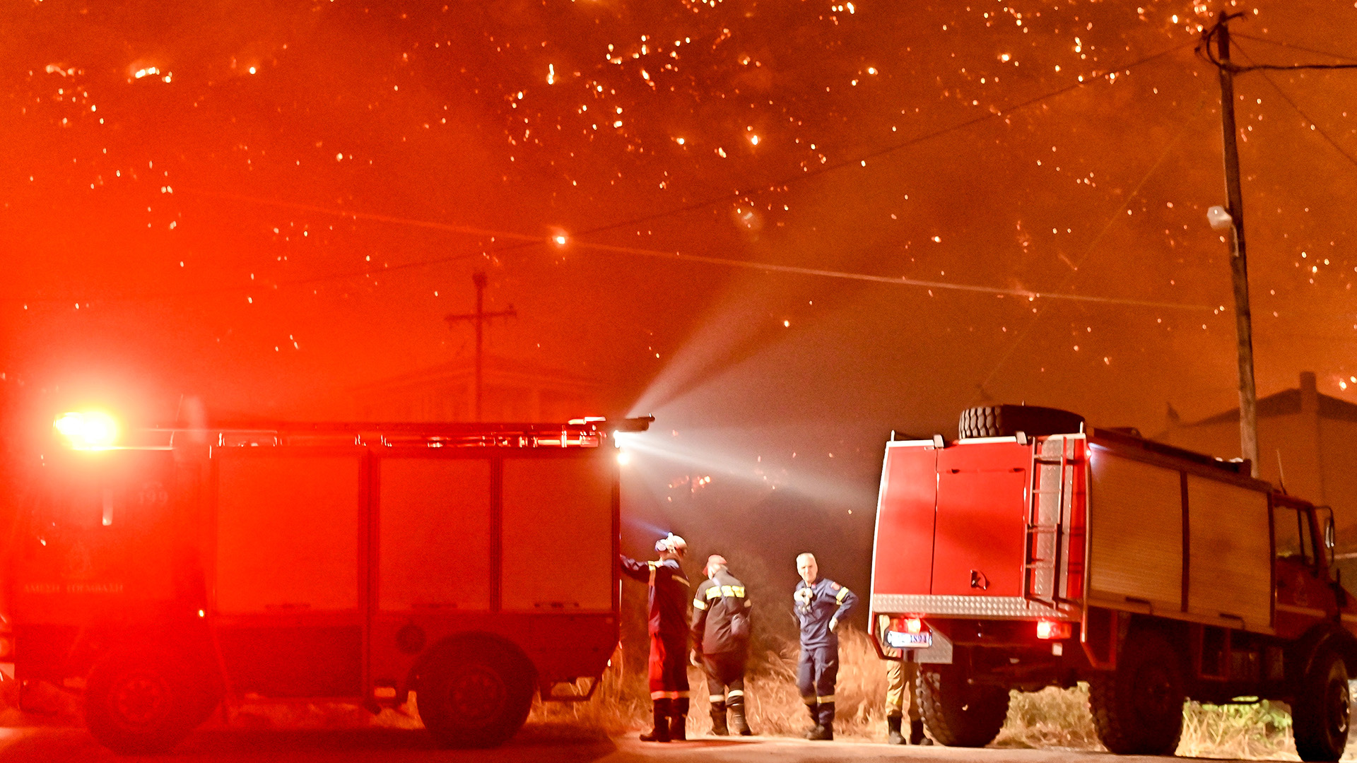 Φωτιά στην Κορινθία: Μάχη με τις φλόγες για τρίτη μέρα – Νέο «112»-2