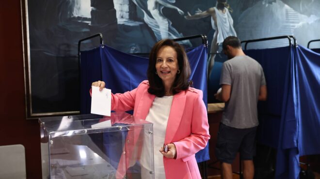 πασοκ-ψήφισε-η-αννα-διαμαντοπούλου-563258131