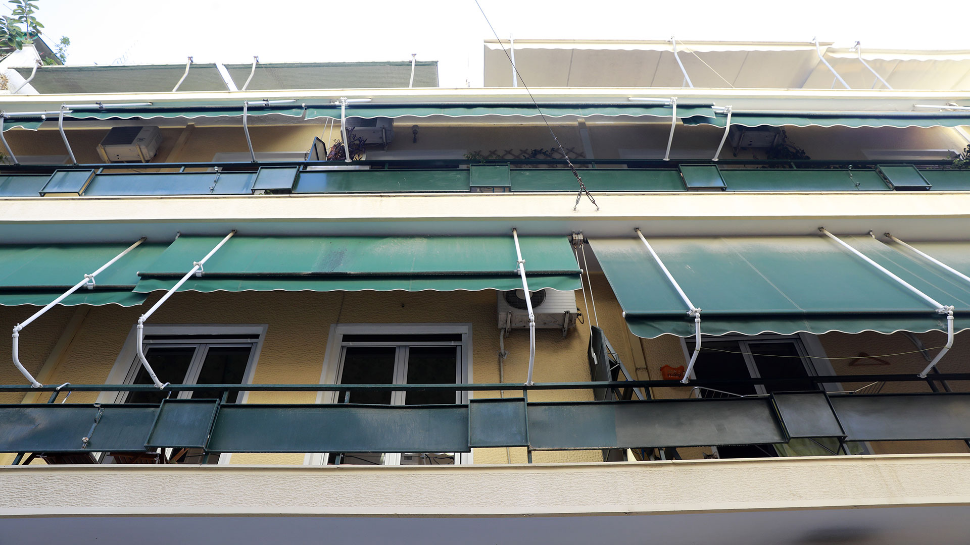 Εγκλημα στην Κυψέλη: Δίωξη για ανθρωποκτονία από πρόθεση στους δύο αδελφούς-1