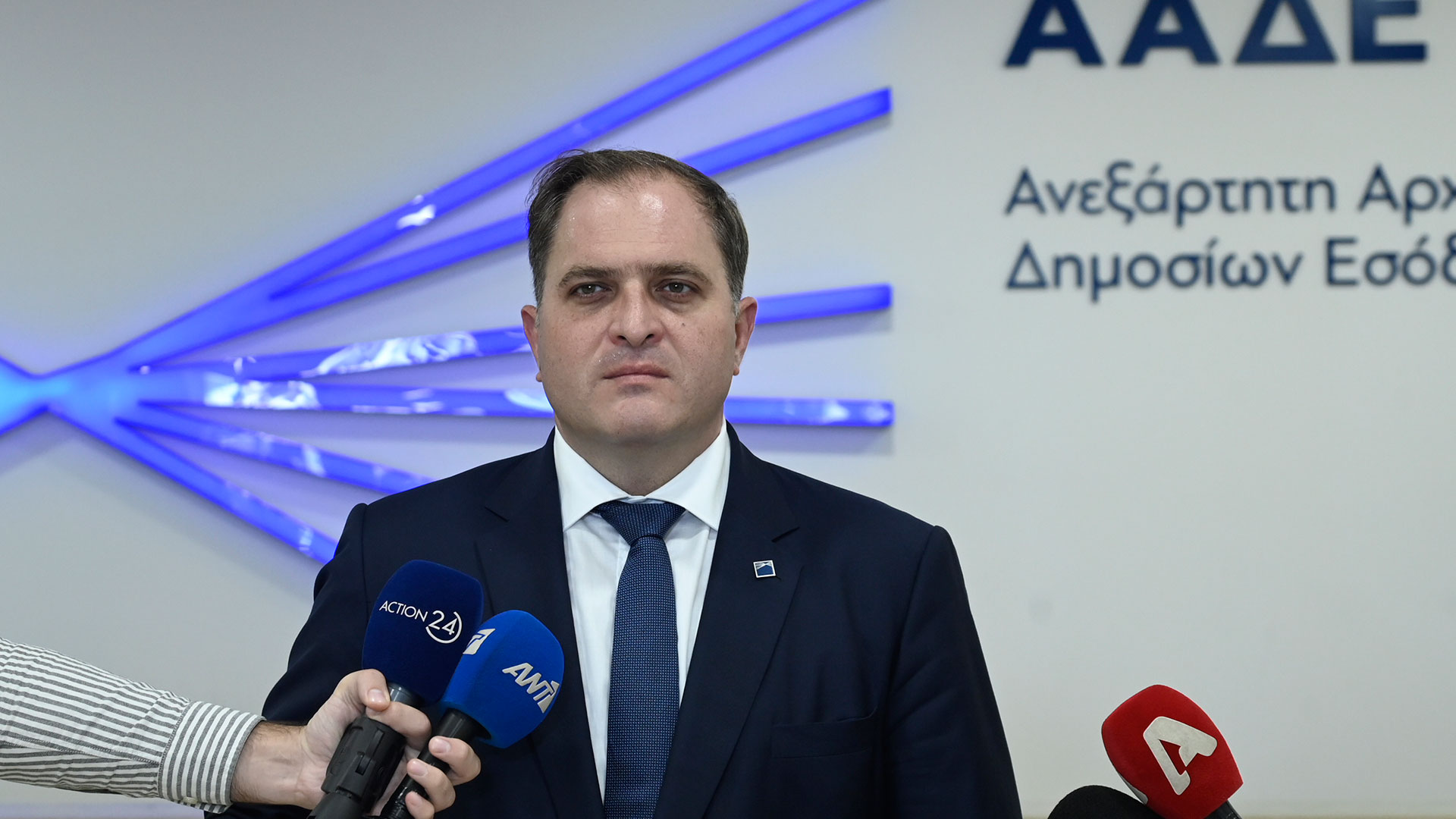 ΥΠΟΙΚ για κύκλωμα εφοριακών – εκβιαστών: Δεν συμβιβαζόμαστε με τη διαφθορά-1