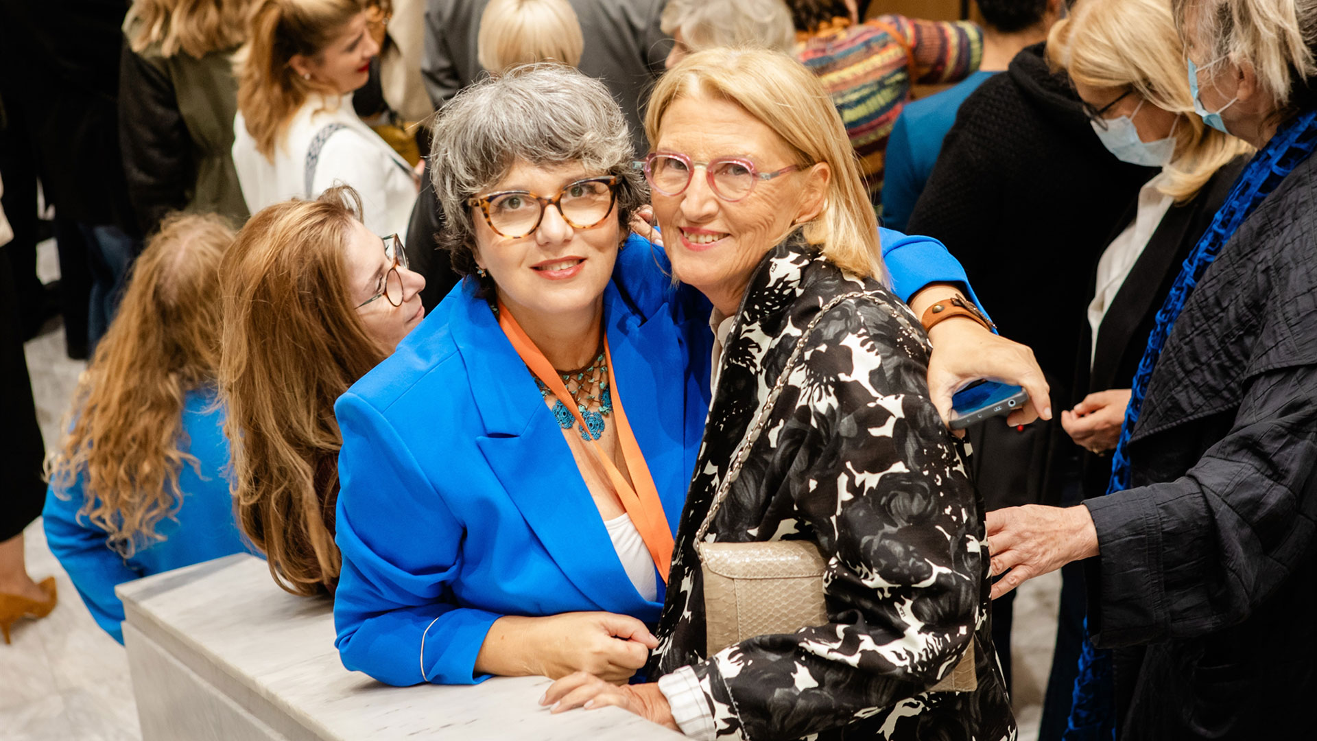 Από τη Μόνικα έως τους εικαστικούς, όλοι μαζί στην προσπάθεια της «Μέριμνας»-1