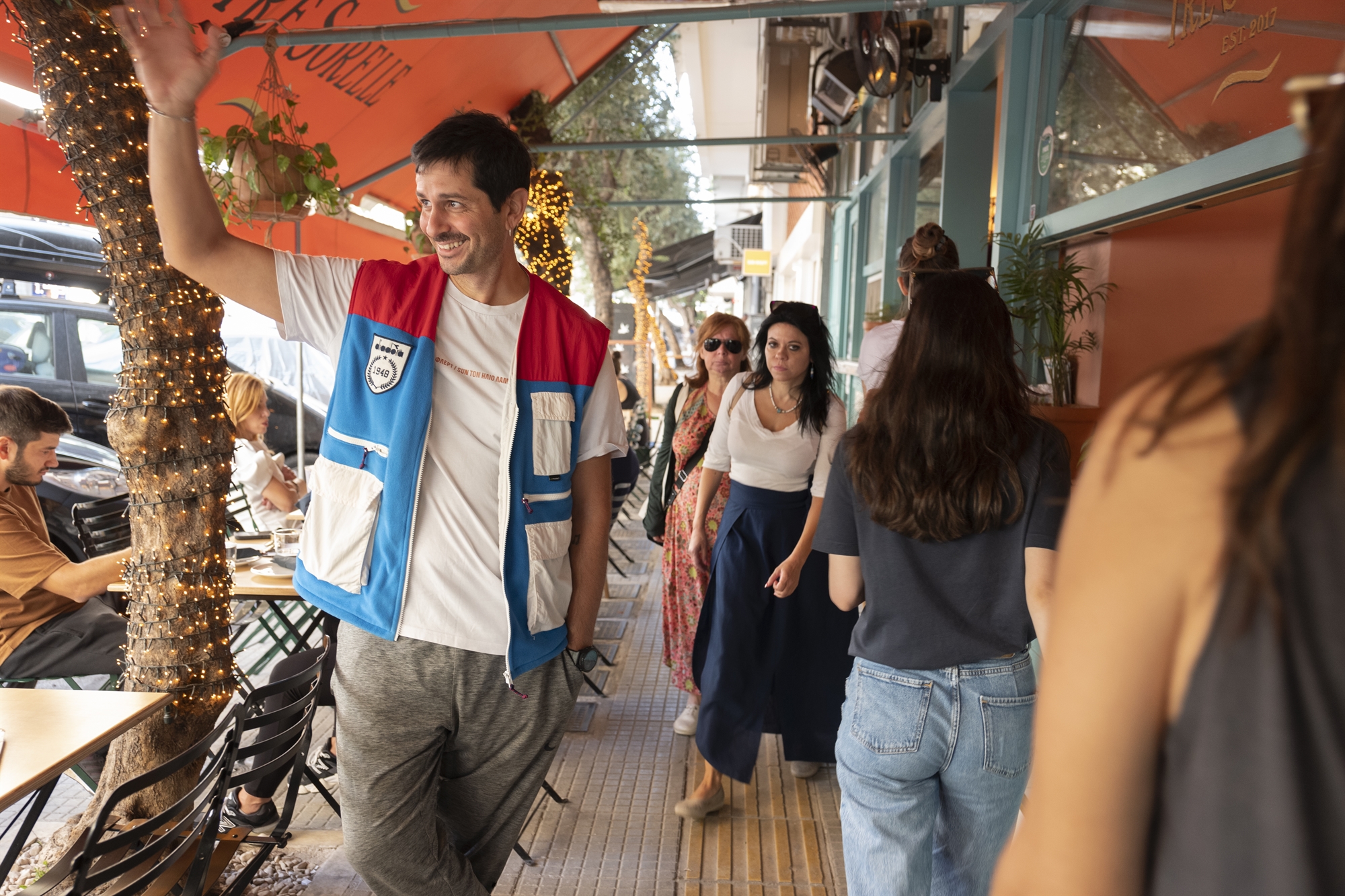 Πολλές Αθήνες σε ένα δρόμο-2