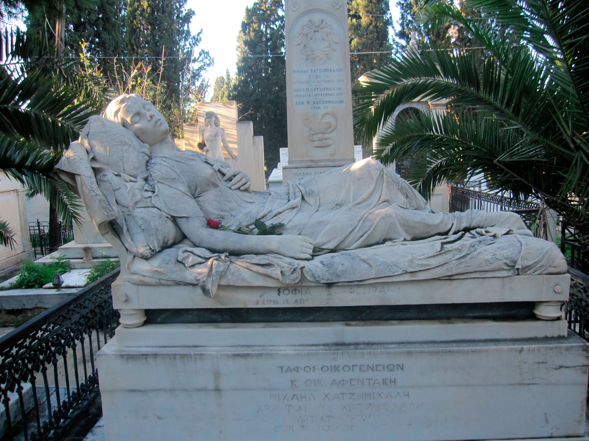 Μια περιήγηση για φιλότεχνους στο «υπαίθριο μουσείο» του Α΄ Νεκροταφείου Αθηνών-2