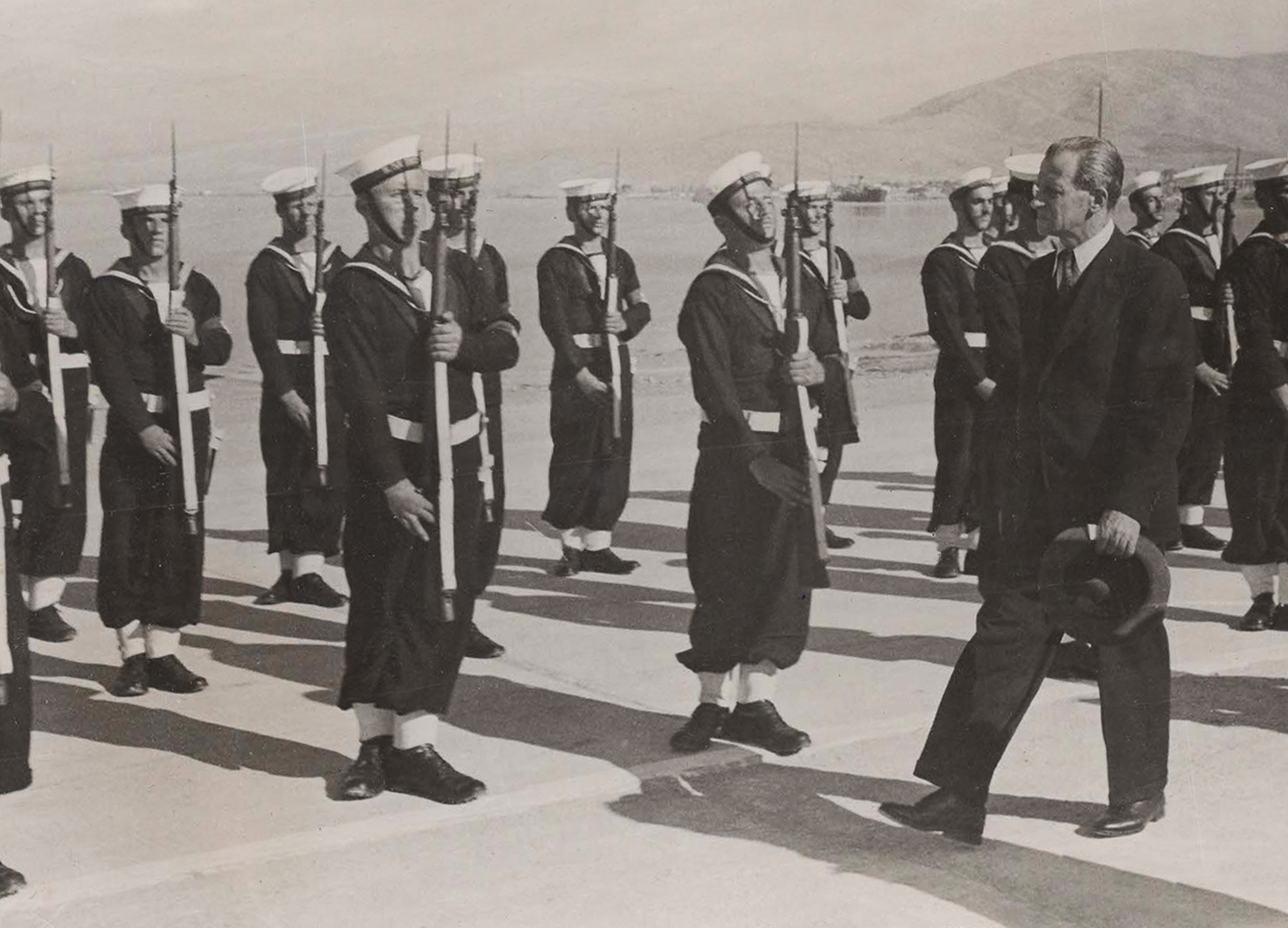 Αλέξανδρος Σακελλαρίου – Από τα κινήματα του Μεσοπολέμου στον ναυτικό αγώνα κατά τον Β’ Παγκόσμιο Πόλεμο-16