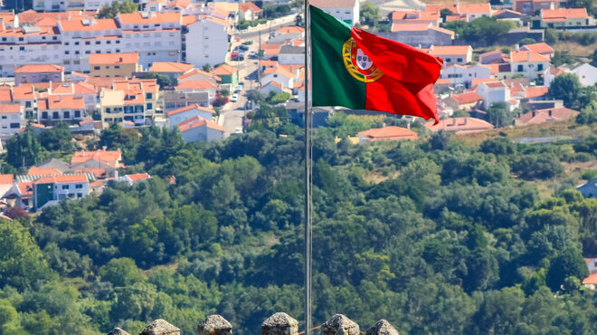 φορολογικός-παράδεισος-για-νέους-σχε-563266969