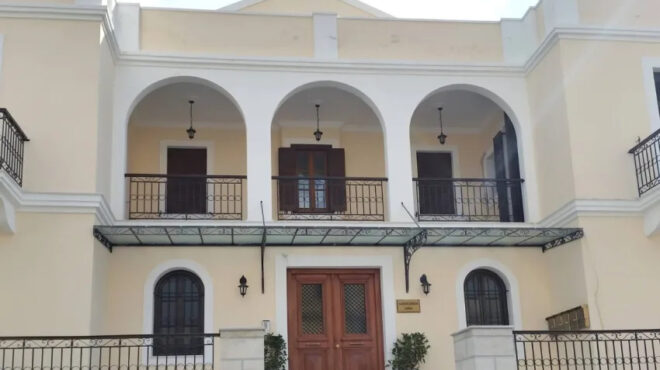 καθολική-επισκοπή-σύρου-αντίστροφη-μ-563289751