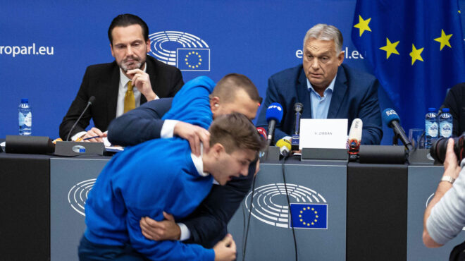 νέο-μοντέλο-στην-ε-ε-για-το-μεταναστευτ-563262661