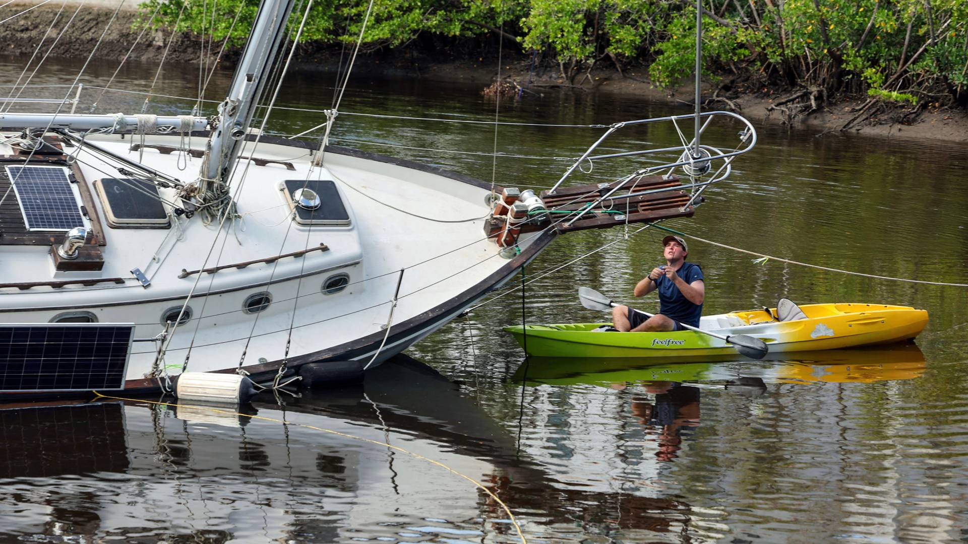 Τυφώνας «Μίλτον»: Προβλέψεις για μεγάλες καταστροφές, μαζική έξοδος από τη Φλόριντα-2