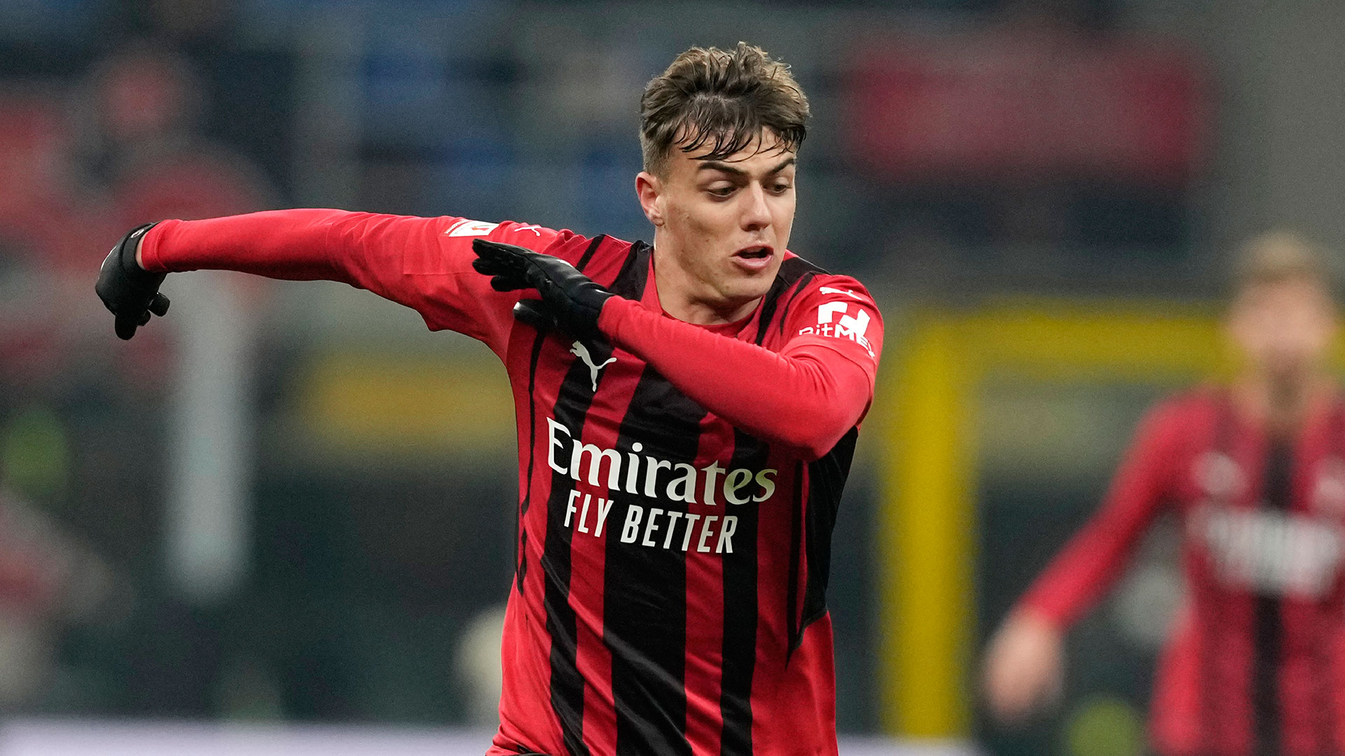 Διαφορετικές γενιές στο… ίδιο γήπεδο-1