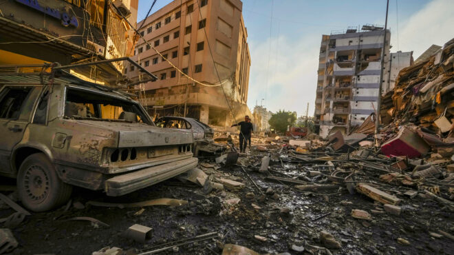 live-κλιμακώνονται-οι-συγκρούσεις-στη-μέ-563254462