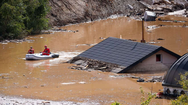 πλημμύρες-και-κατολισθήσεις-στη-βοσν-563255503