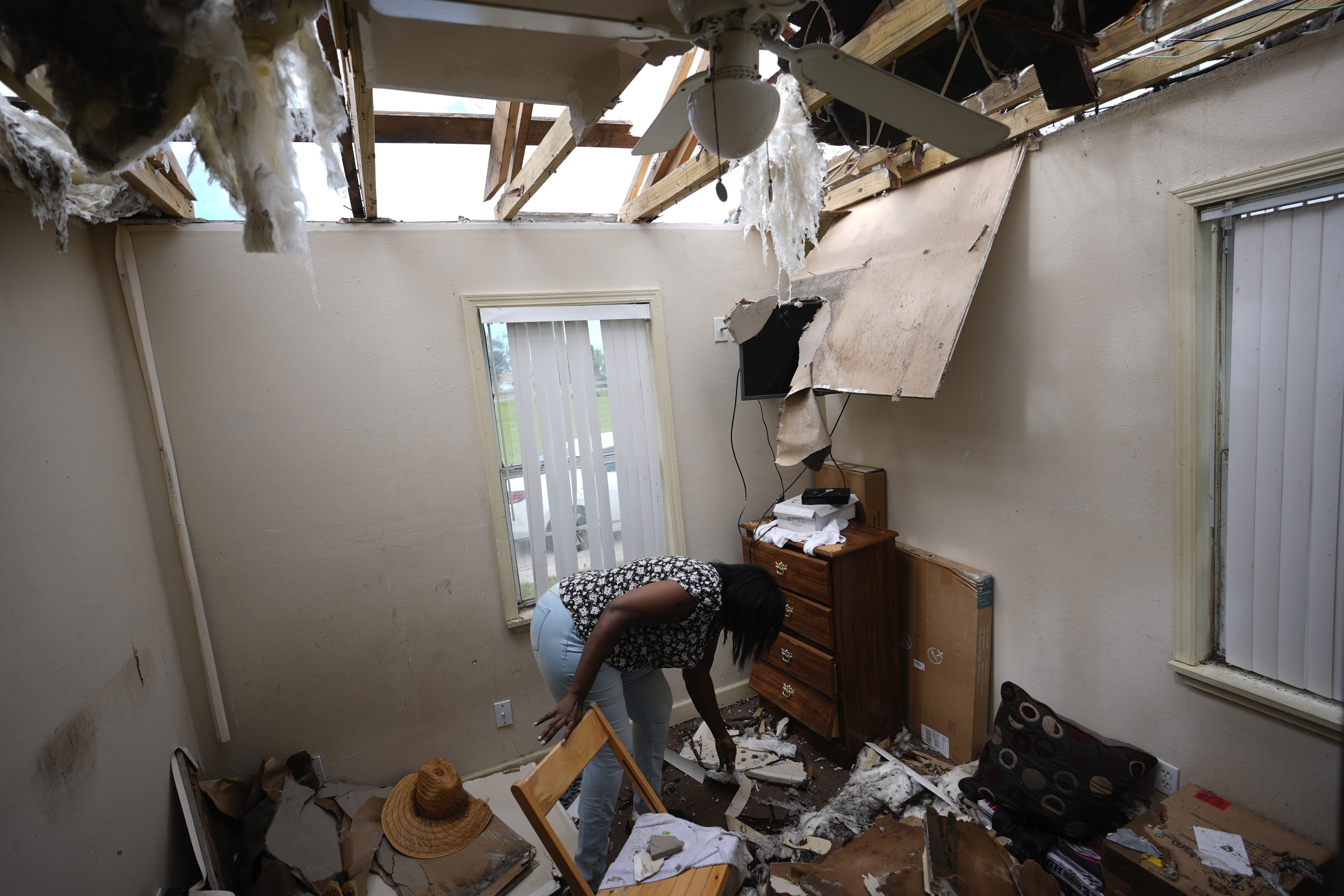 Μίλτον, η επόμενη ημέρα: Νεκροί, χάος και ισοπέδωση-22