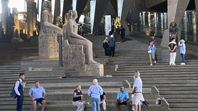 αίγυπτος-ανακαλύφθηκαν-μούμιες-με-χρ-563273800