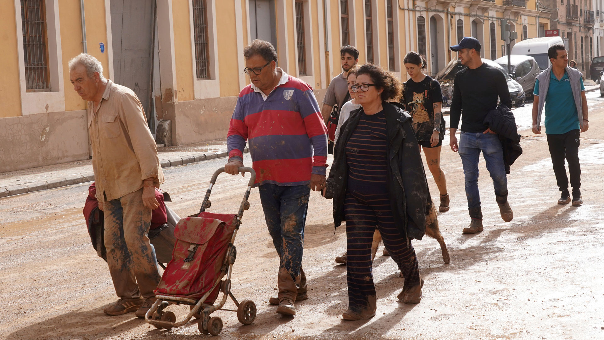 Ισπανία: Εκατόμβη νεκρών από τις πλημμύρες – Βροχή ενός έτους μέσα σε 8 ώρες-2