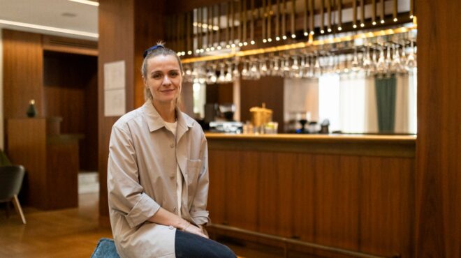 ελ-μακαλπαϊν-πώς-δίδαξα-το-σεξ-στην-μ-563254876