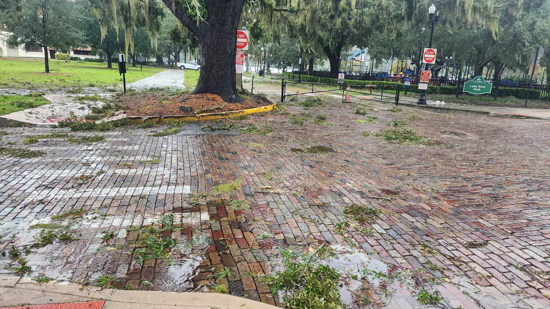 «Είναι ο τρίτος τυφώνας που περνάω» – Πώς βίωσε τον «Μίλτον» Ελληνας του Ορλάντο-2