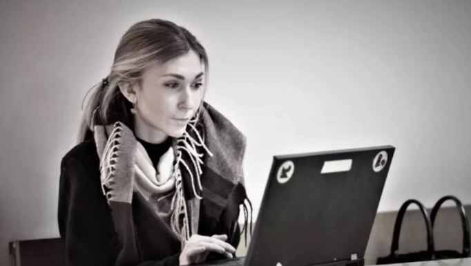 Βικτώρια Ρόσσινα: Νεκρή η Ουκρανή δημοσιογράφος που βρισκόταν υπό ρωσική κράτηση-1