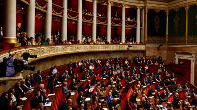 γαλλία-η-εθνοσυνέλευση-ενέκρινε-τροπ-563290945