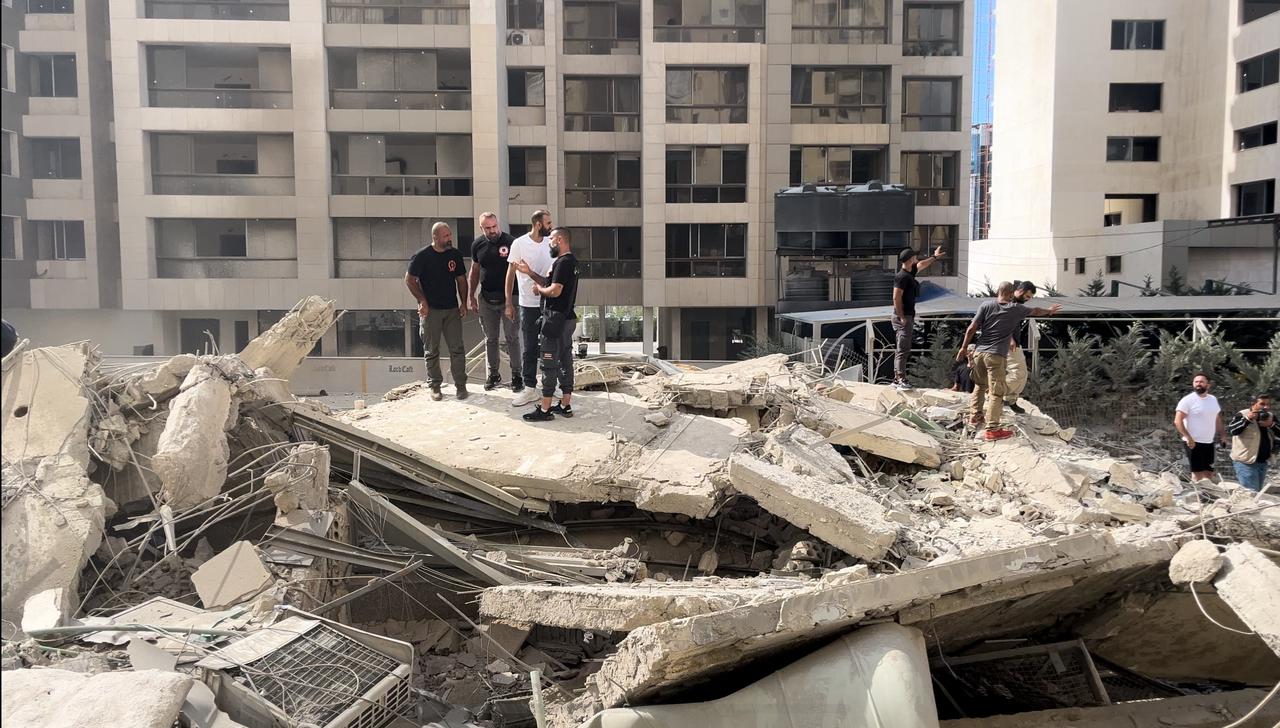 H «Κ» στην Νταχίγια: Εκρήξεις, συνθήματα και σίσα-3