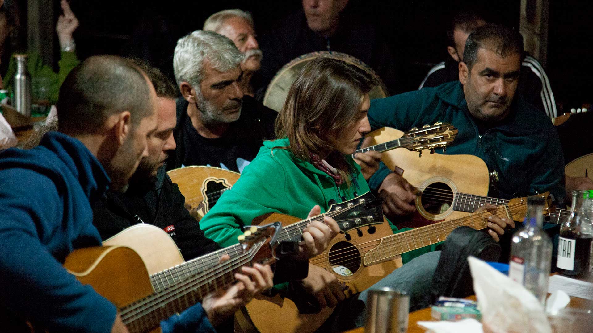 Οι «Από Μηχανής Μουσικοί» ζωντανεύουν τις ορεινές κοινότητες της Ελλάδας-2