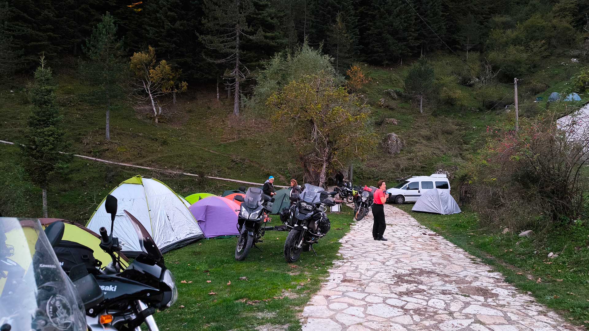 Οι «Από Μηχανής Μουσικοί» ζωντανεύουν τις ορεινές κοινότητες της Ελλάδας-3