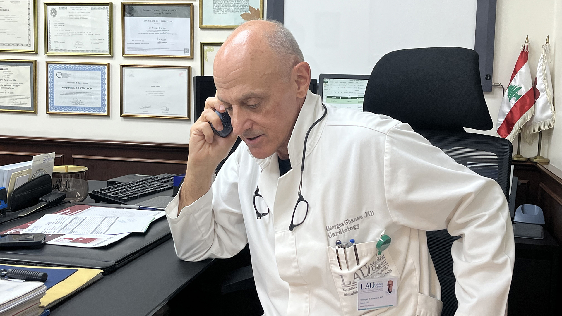 Στα επείγοντα ενός νοσοκομείου στη Βηρυτό: «Είμαστε ακόμα εδώ και δίνουμε αγώνα»-3