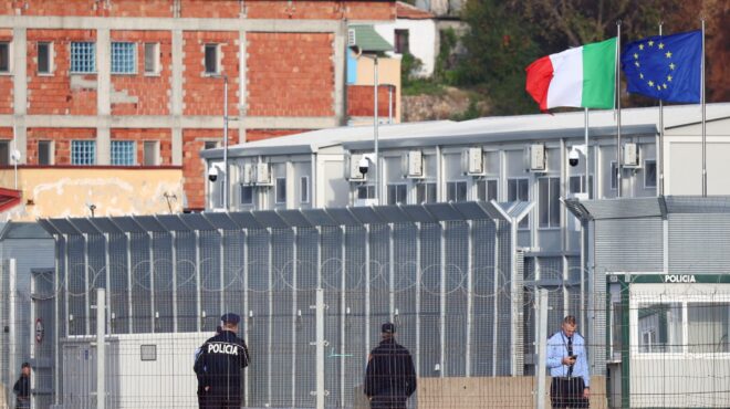 ελιγμός-μελόνι-για-το-μεταναστευτικό-563281813