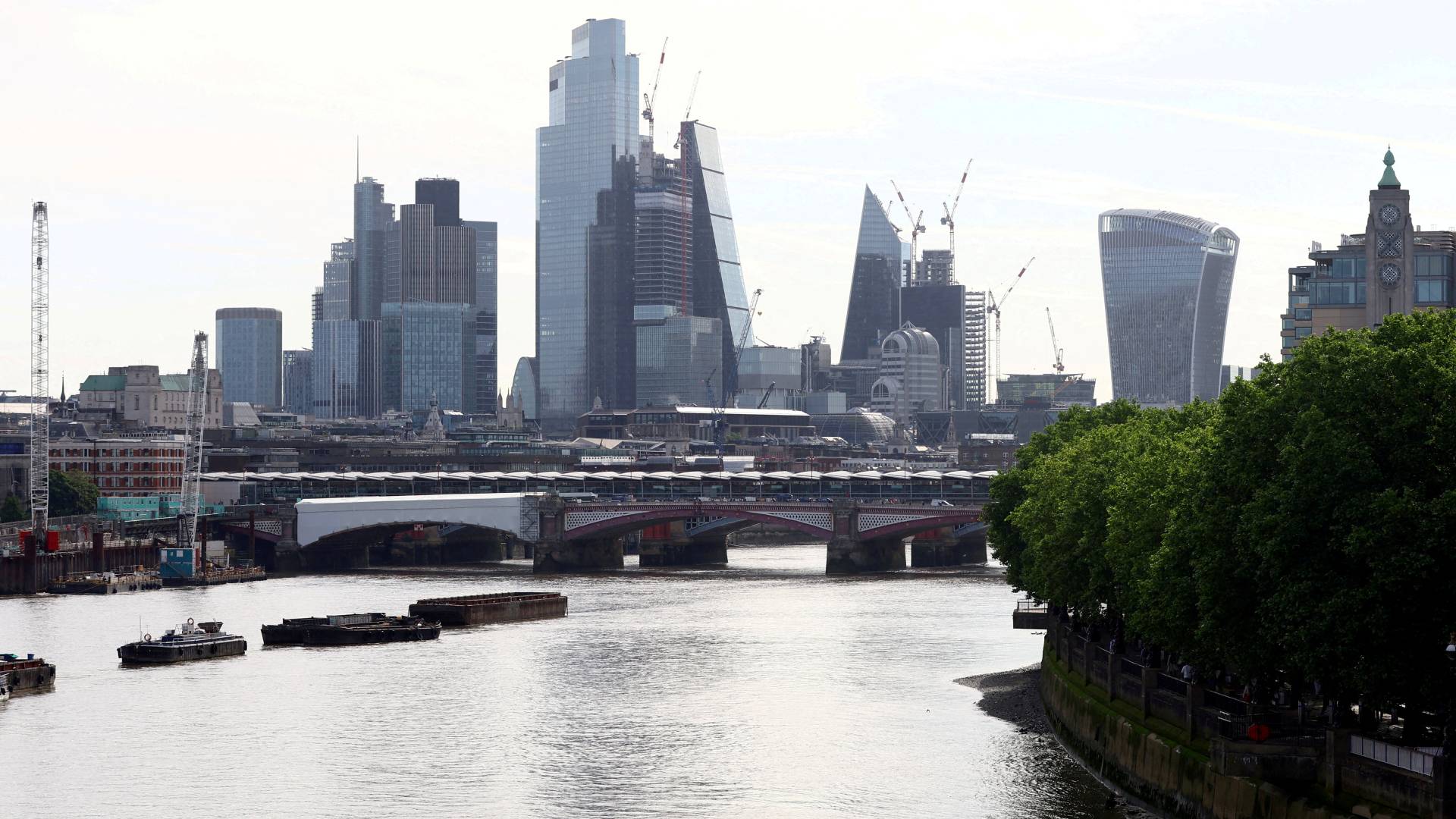 Brexit: Χάθηκαν 40.000 θέσεις εργασίας στο Σίτι – Νέο άνοιγμα προς την Ευρώπη-1