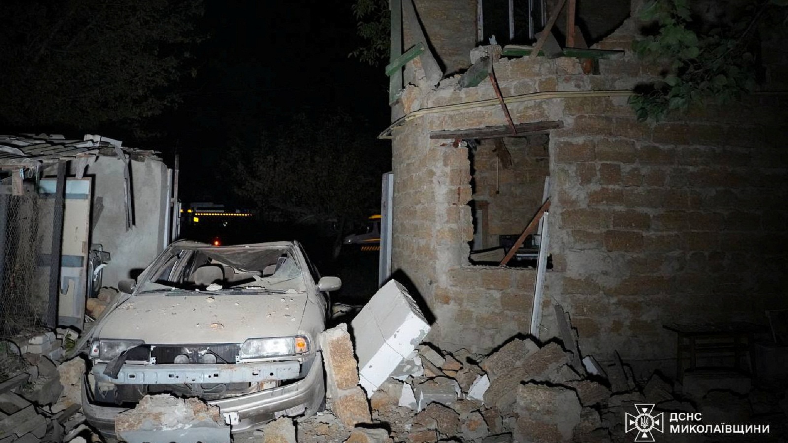 Ουκρανία: Μία νεκρή και 16 τραυματίες από ρωσική επίθεση στο Μικολάιβ [εικόνες]-3