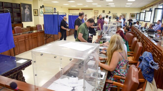 πασοκ-ψήφισαν-πάνω-από-234-300-πολίτες-αίτ-563258272