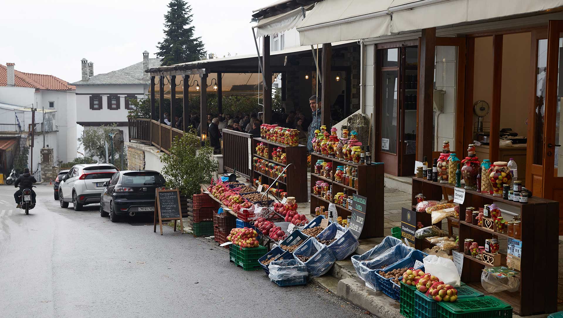 Τρεις εκδρομές για την 28η Οκτωβρίου
-2