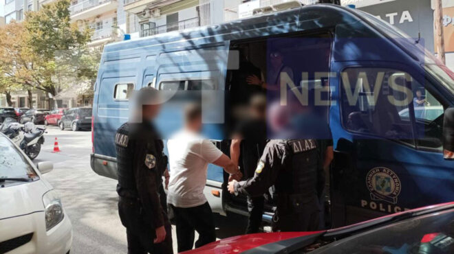 σέρρες-στη-φυλακή-για-30-ημέρες-οι-οκτώ-ρ-563255002