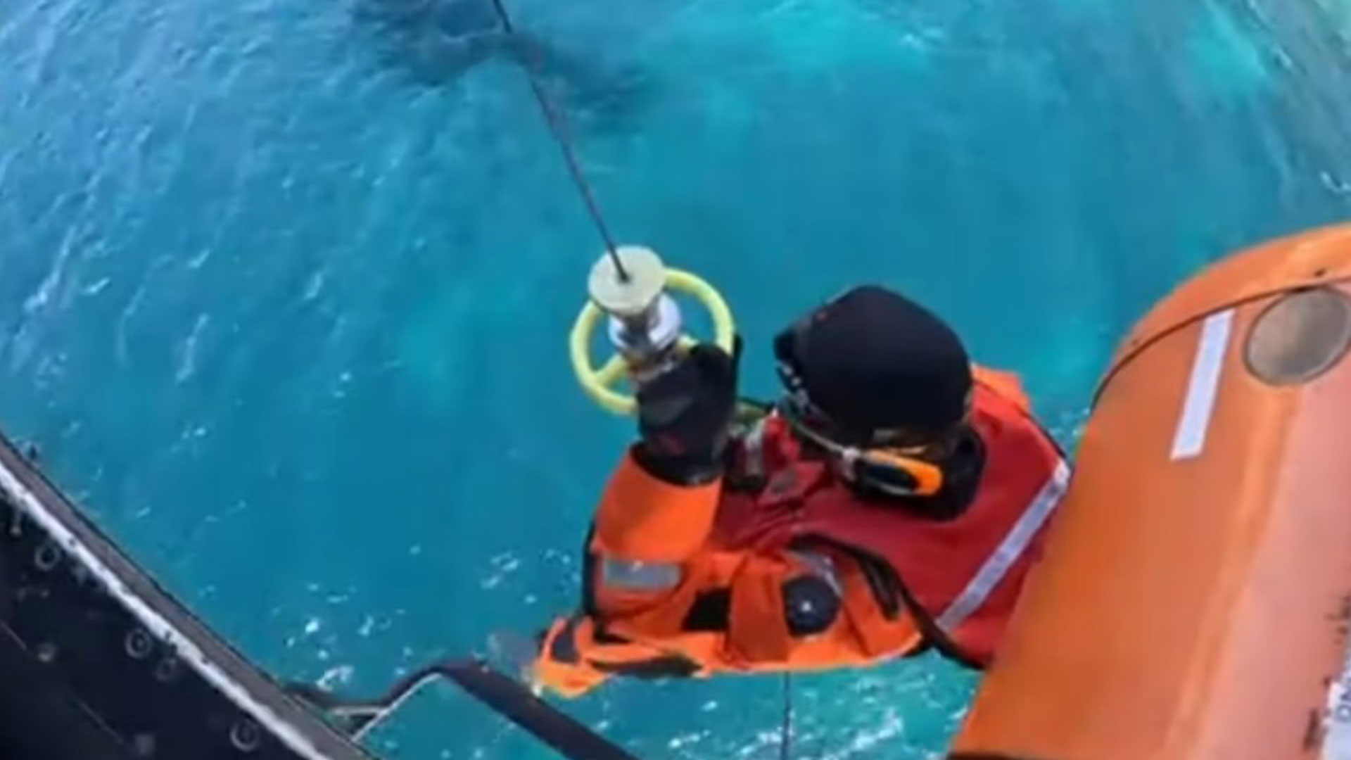 Σάμος: Βίντεο από τη διάσωση 40 μεταναστών-1