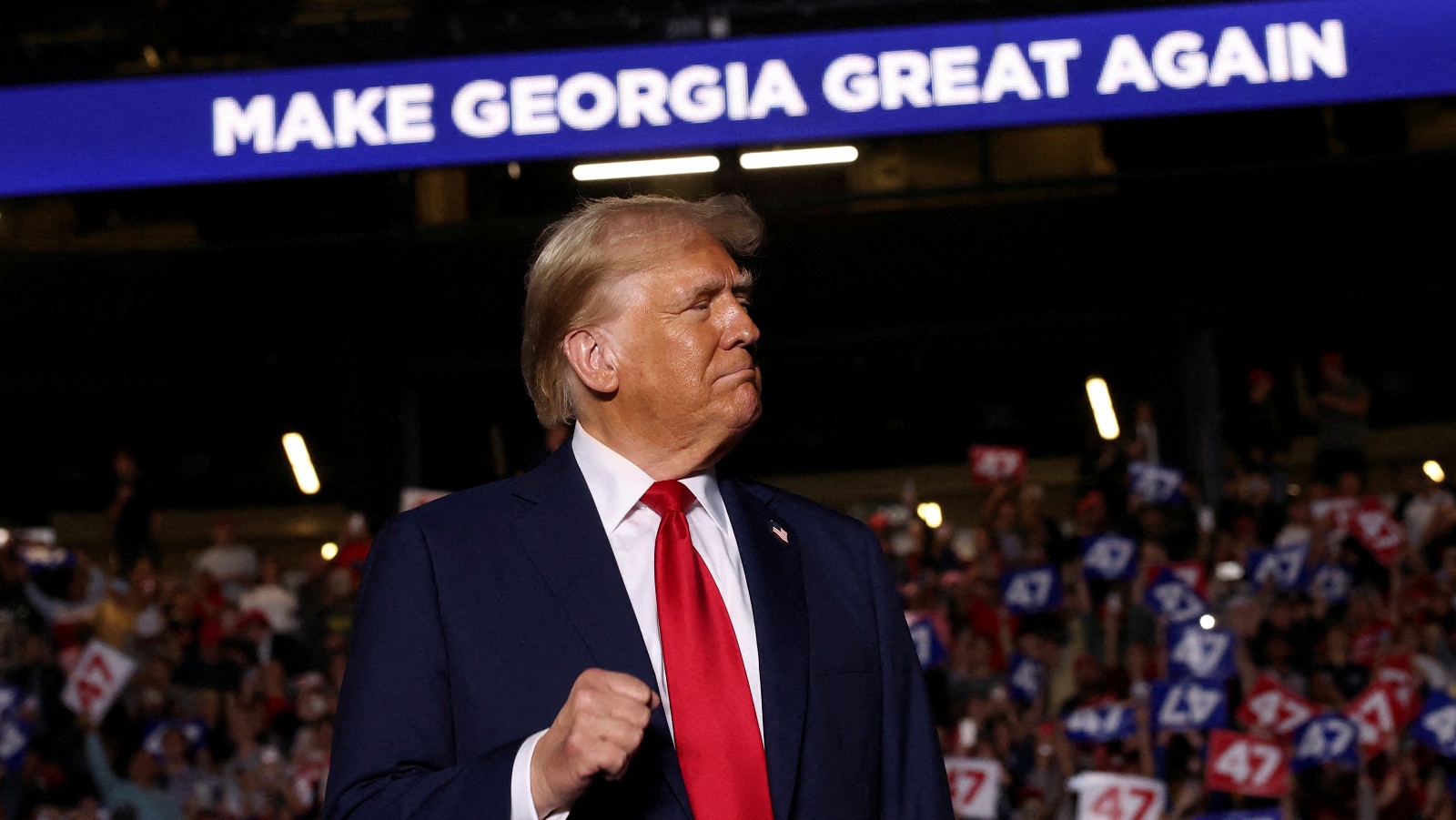 ΗΠΑ: Ο Τραμπ διαβεβαίωσε πως είναι «το αντίθετο του ναζί»-1