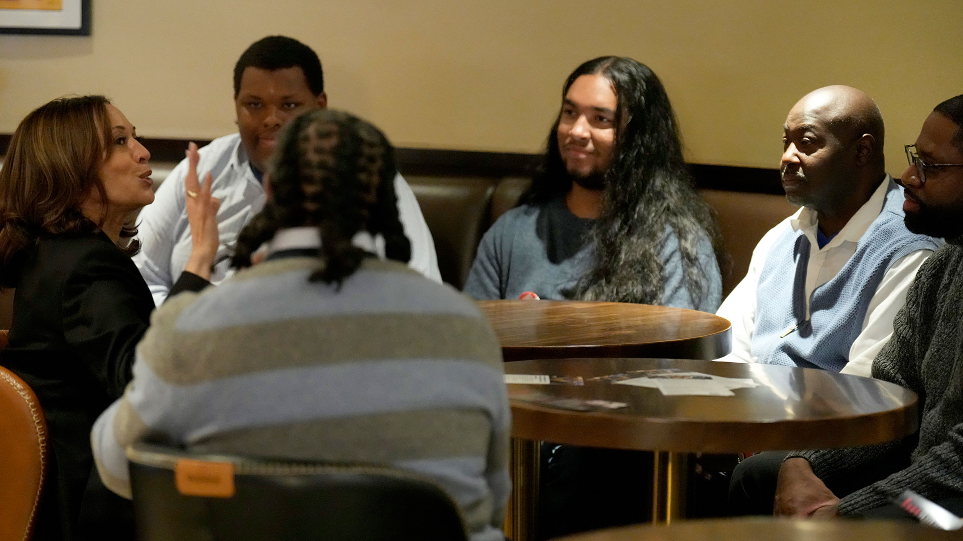 Η κατάρα του Οκτώβρη για τους Δημοκρατικούς και το υψηλό ρίσκο του Τραμπ-1